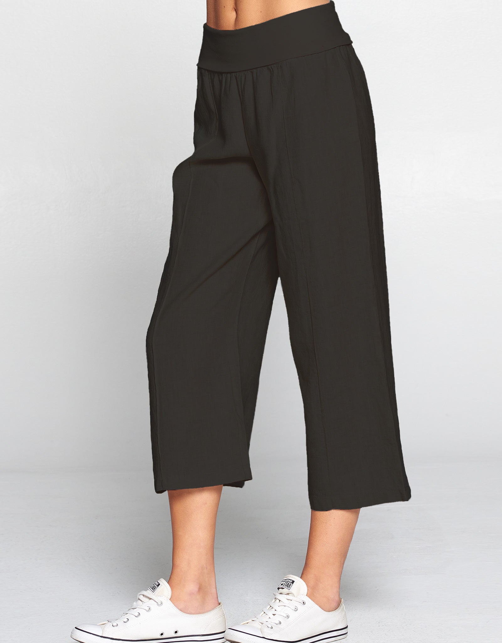 Striped Ruched Waist Crop Pant | Black + White